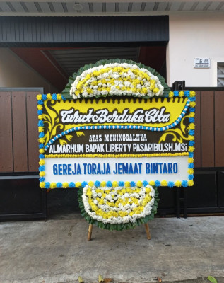 Papan Bunga Duka di Sumurbatu
